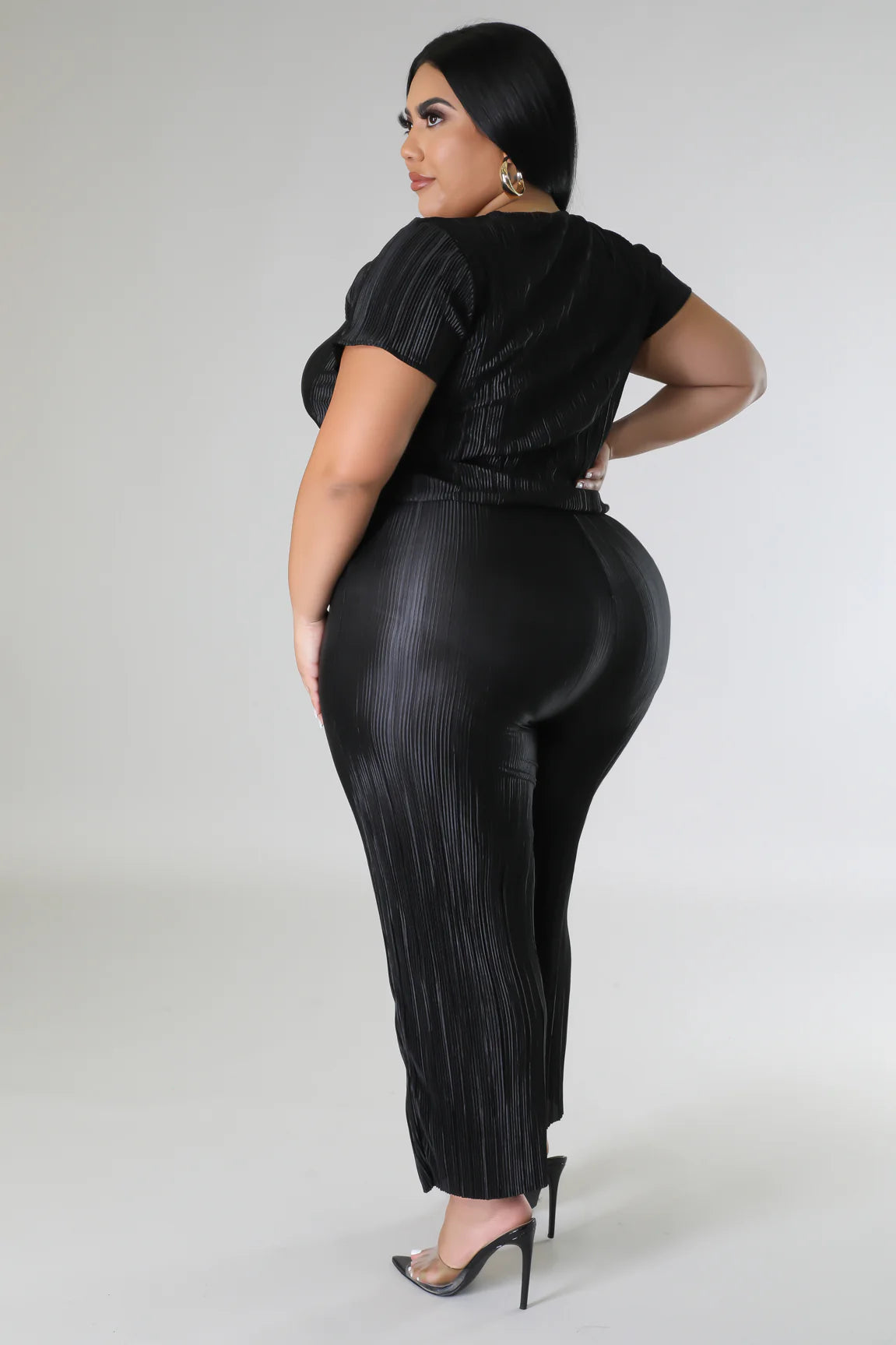 Nishia